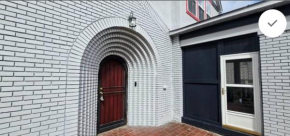 Birmingham's Spacious Uptown Family Retreat